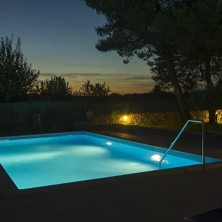 Сasa de vacaciones House Maslina *